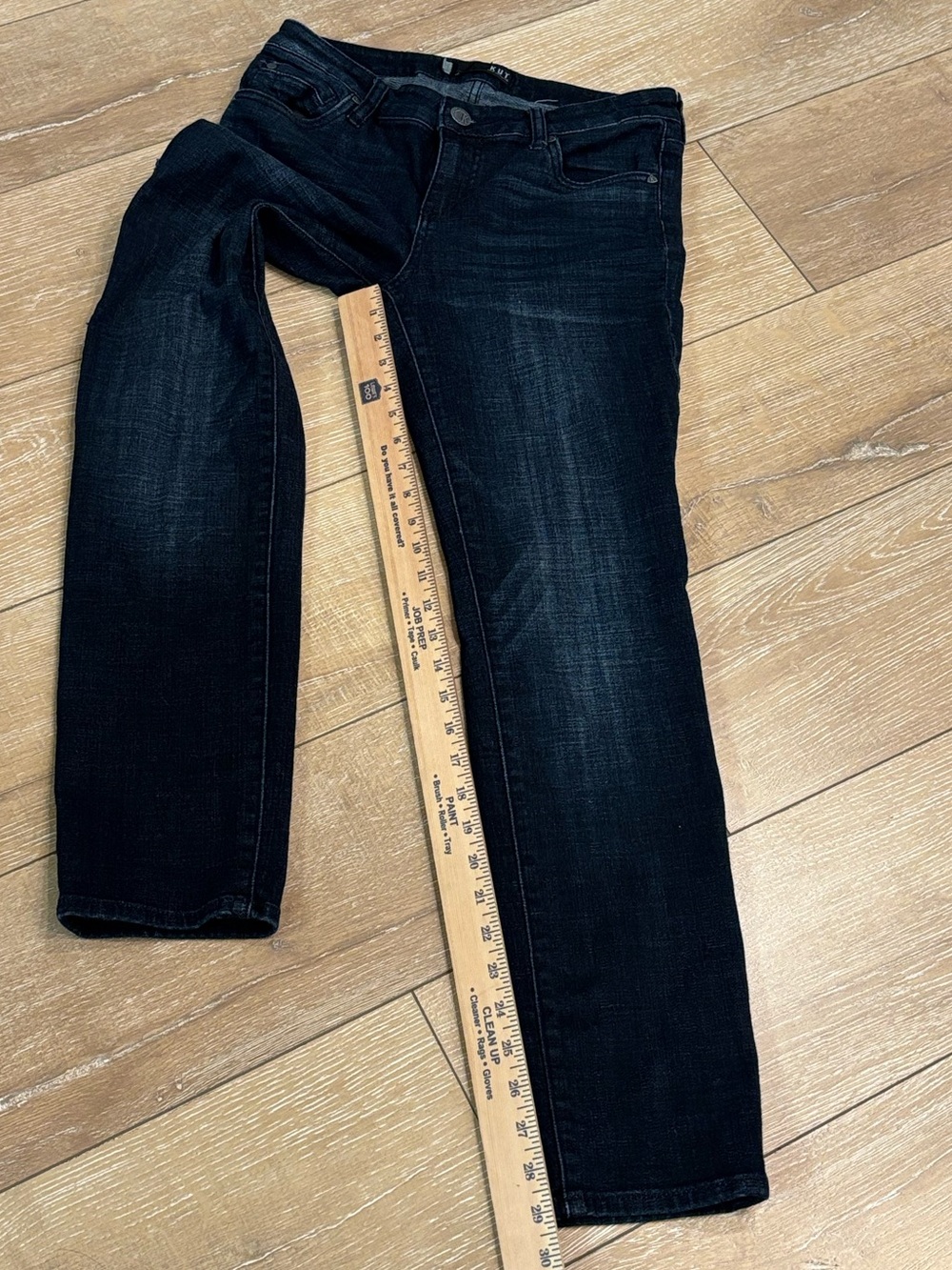 KUT from the Kloth Catherine Boyfriend Jeans - Size 4 - Picture 4 of 11